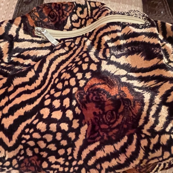 Handbag - Picture 3 of 6